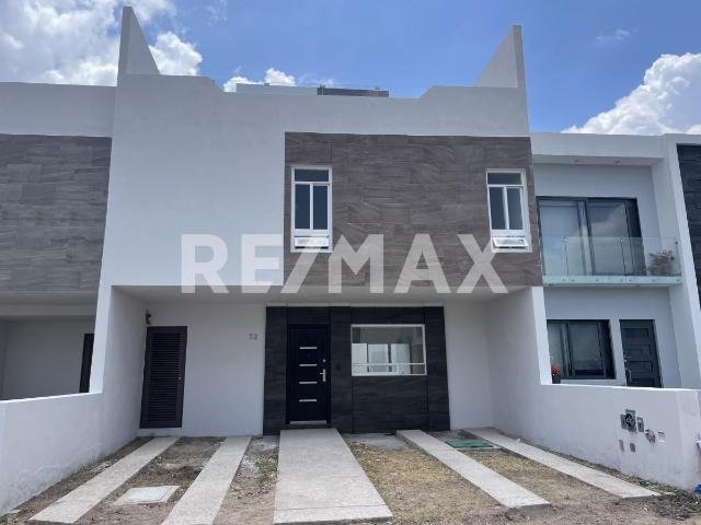 CASA VENTA CON ROOF CAÑADAS DEL ARROYO