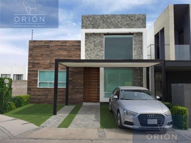 Casa venta con Sala de TV Tejeda Corregidora Queretaro