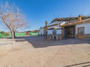 Casa Venta Cortes y Graena, Balneario de Graena