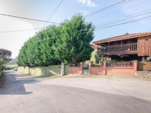 Casa Venta Corvera de Asturias, Capiello