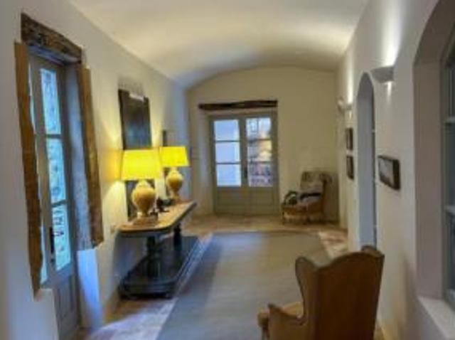 Casa Venta Cruïlles, Monells i Sant Sadurní de l'Heura, Cruïlles