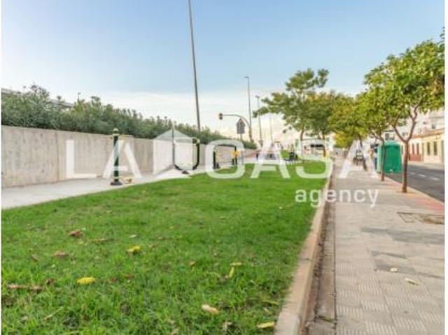 Casa Venta Dos Hermanas, Centro Doña Mercedes