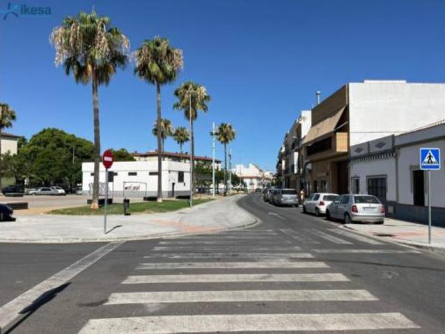 Casa Venta Dos Hermanas, Centro Doña Mercedes