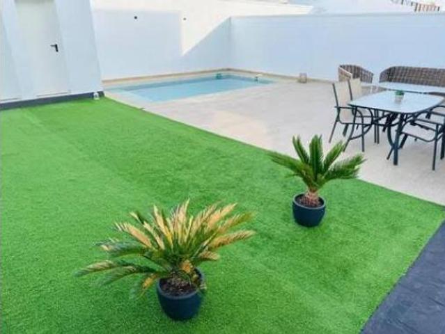 Casa Venta Dos Hermanas, Entrenúcleos