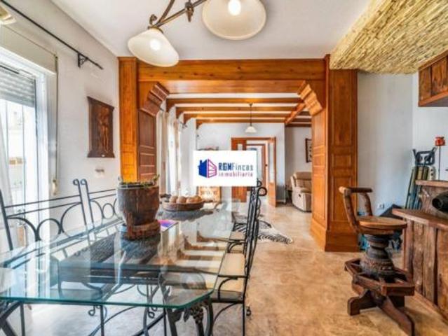 Casa Venta Dos Hermanas, Entrenúcleos