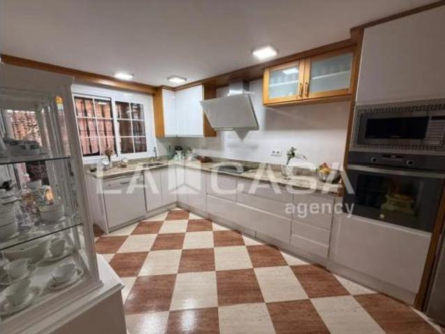 Casa Venta Dos Hermanas, Entrenúcleos