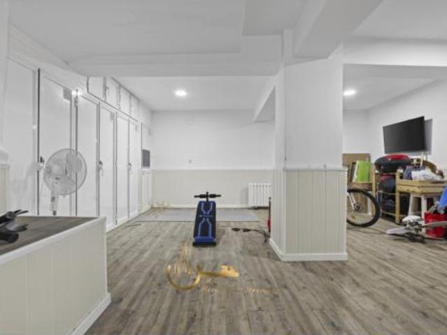 Casa Venta Dos Hermanas, Entrenúcleos