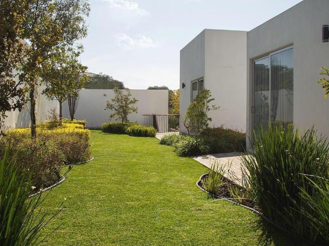 Casa Venta en Amanali Luminosa, alberca y jard?n Privado
