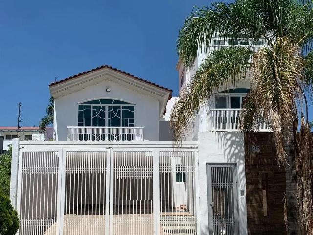 Casa venta en ciudad bugambilias segunda sección, Zapopan