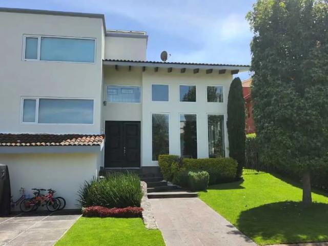 CASA VENTA EN CLUB DE GOLF LOS ENCINOS, ESTADO DE MEXICO