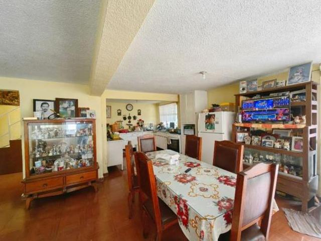CASA VENTA EN COL. ANTONIO CULHUACAN / 230m2