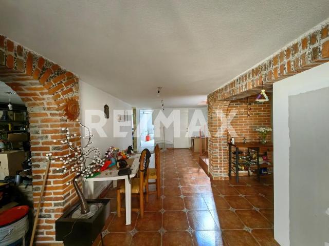 CASA VENTA EN COL. CUCHILLA DE PADIERNA / 265m2