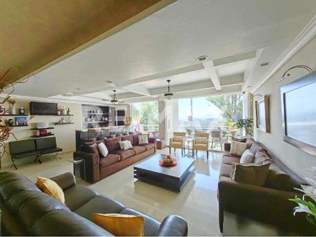 CASA VENTA EN COL. JARDINES DEL PEDREGAL / 782 m2