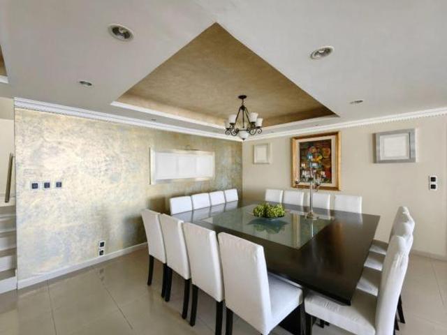 CASA VENTA EN COL. JARDINES DEL PEDREGAL / 782 m2