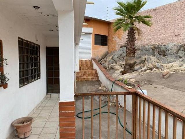 CASA VENTA EN COLONIA RAFAEL CASTELLANOS, GOMEZ PALACIO, DGO