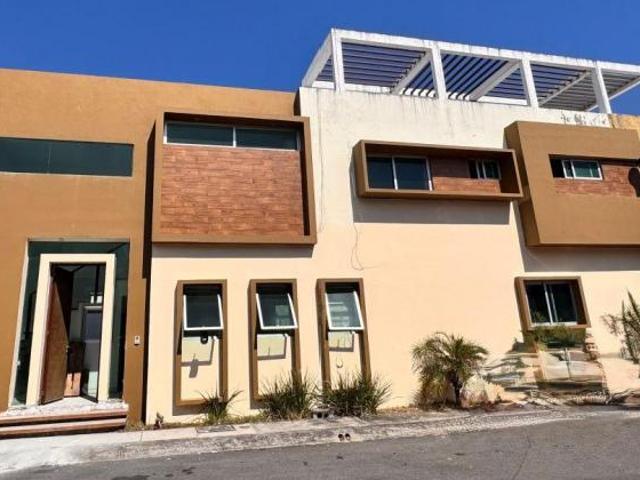 CASA VENTA En fraccionamiento lomas Residencial,Riviera Veracruzana