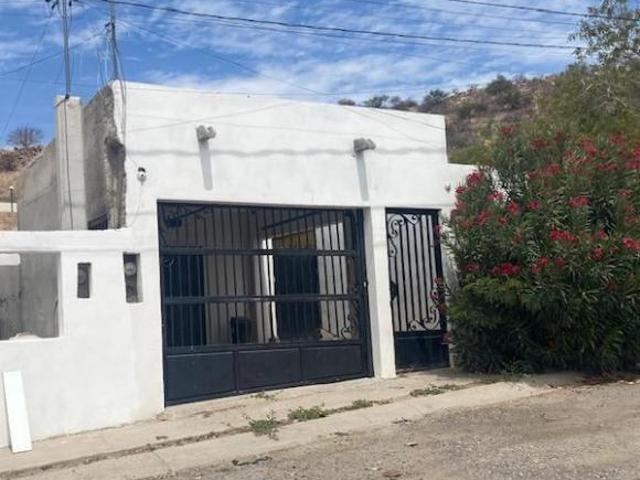 Casa venta en Fraccionamiento Los Ángeles de Hermosillo, Sonora