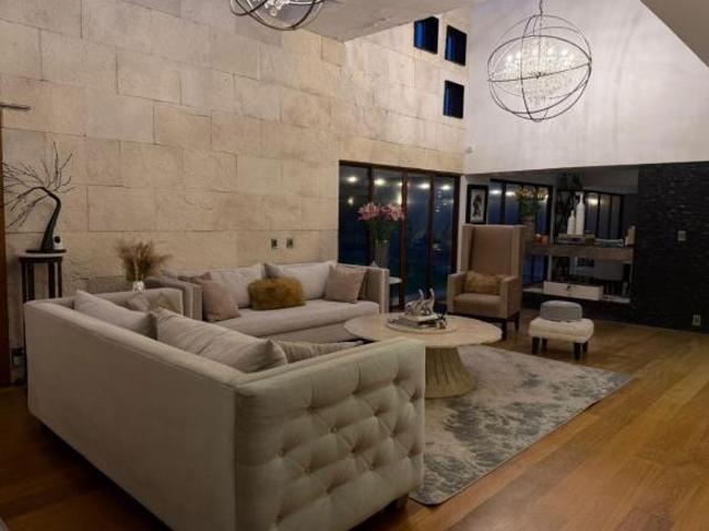 CASA VENTA EN LA ASUNCION