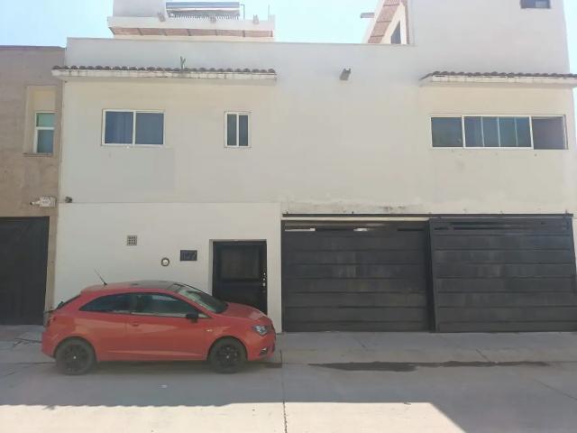 Casa venta en Lomas del Campestre, León