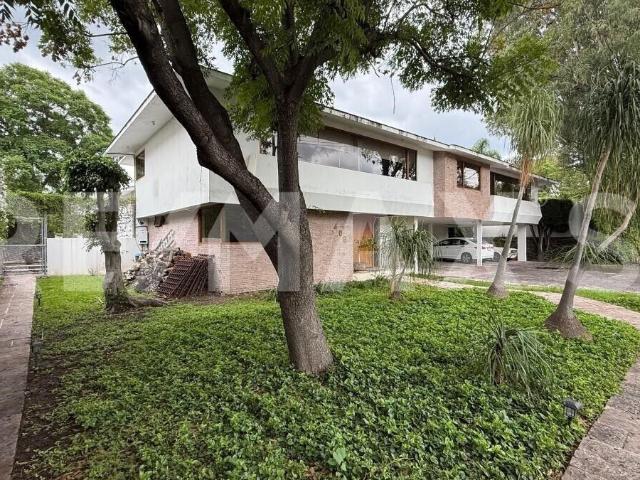 CASA VENTA JURICA