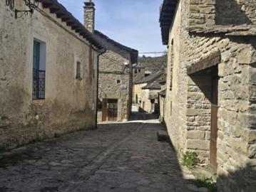 Casa Venta Jaca, Osia