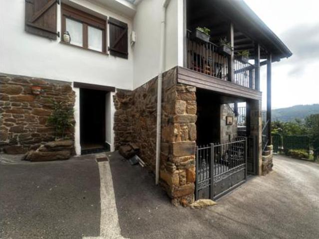 Casa Venta Lena, Pola de Lena
