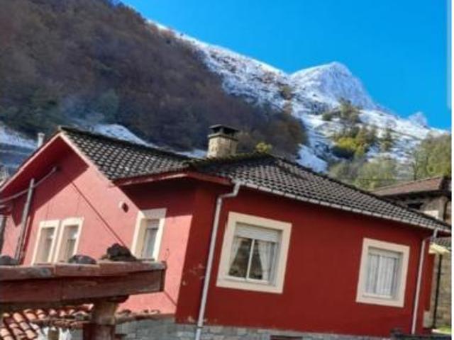 Casa Venta Lena, Pola de Lena
