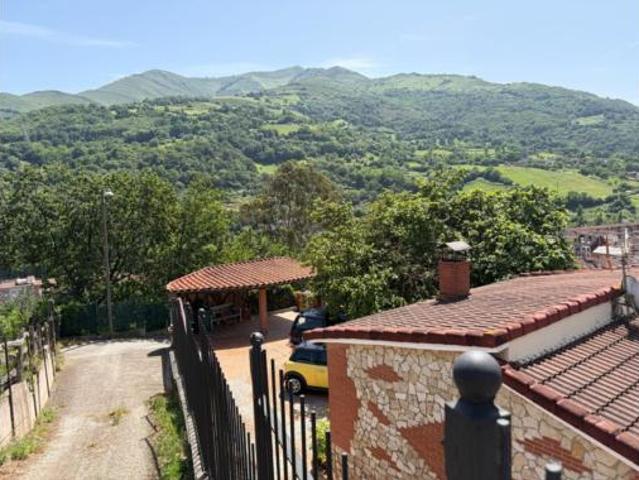 Casa Venta Lena, Pola de Lena