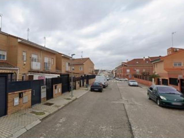 Casa Venta Parla, Villayuventus Renfe