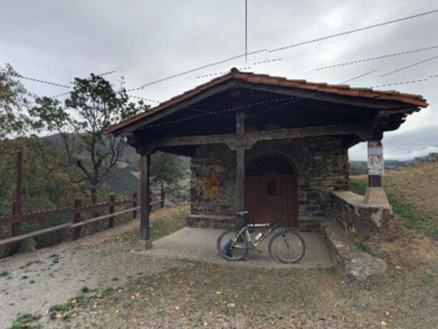 Casa Venta Pesaguero, Avellanedo