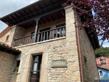 Casa Venta Peñamellera Baja, Panes