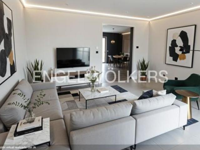 Casa adosada Venta Pilas, Pilas