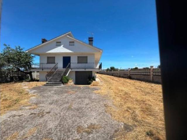 Casa Venta Ponferrada, Cuatrovientos Fuentesnuevas