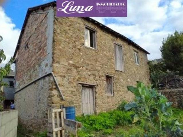 Casa Venta Ponferrada, Flores del Sil La Martina