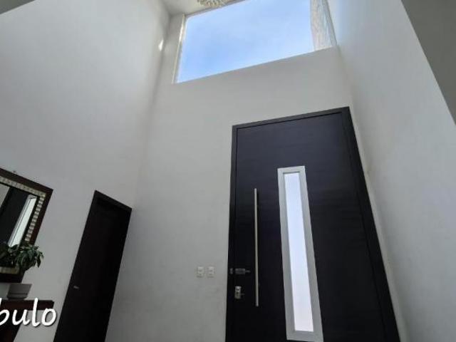 Casa venta recamara en planta baja San Patricio Plus Al Norte Saltillo