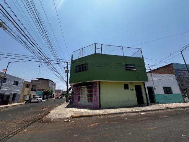 Casa Venta Santa María Guadalajara a una cuadra de av. Juan Pablo II