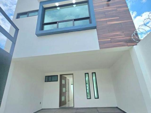 Casa Venta Santa Anita Huiloac Apizaco 3 Recámaras Jardín 2 Estacionamientos