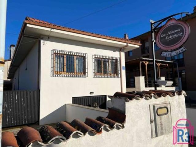 Casa Venta Sariegos, Carbajal de La Legua