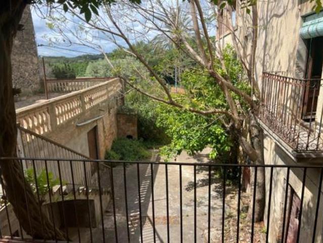 Casa Venta Saus, Camallera i Llampaies, Llampaies