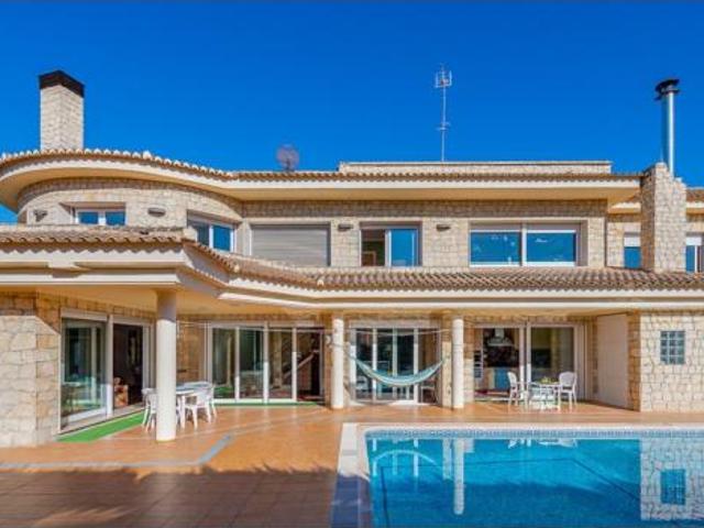 Casa Venta Serra, Serra