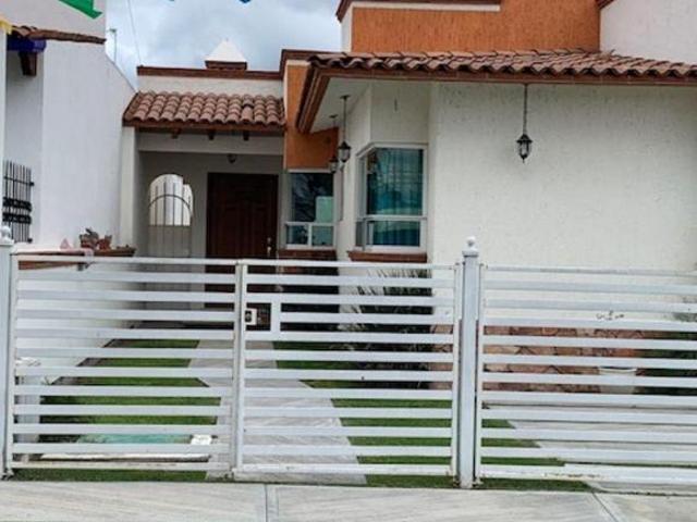 CASA VENTA UNA PLANTA EXCLUSIVO FRACCIONAMIENTO TEQUISQUIAPAN