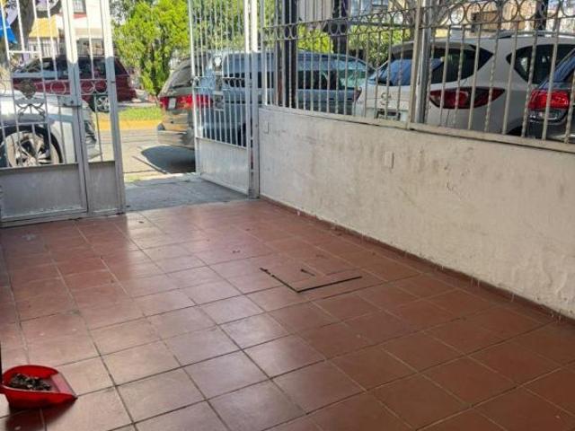 CASA VENTA USO COMERCIAL UBICADISIMA AV FEDERALISTAS