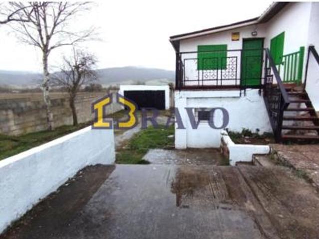 Casa Venta Valle de Losa, Castricciones