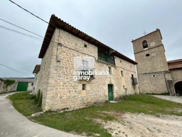 Casa Venta Valle de Losa, Castricciones