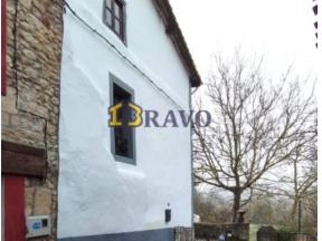 Casa Venta Valle de Losa, Castricciones