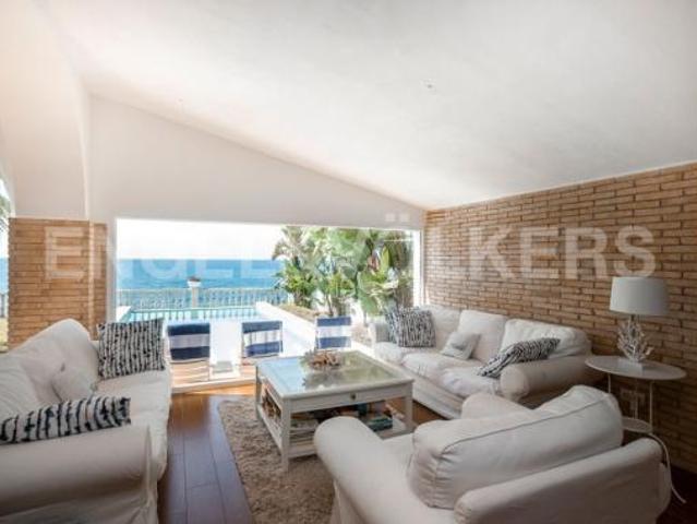 Casa Venta Vilanova i la Geltrú, Barri de Mar Ribes Roges Plaça de la Sardana