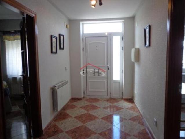 Casa Venta Villaturiel, Barrio de Villarente