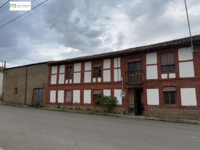Casa Venta Villaturiel, Villaturiel