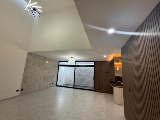 Casa Venta 4 Recámaras Zona Norponiente en St Angelo Aguascalientes