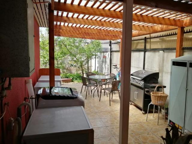 Casa Venta 5 Dorm 3 Baños. Cerca Tottus 72677 | 5 dormitorios por 190000. 00 en Quillota